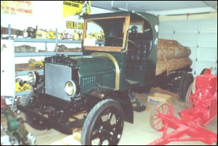 (Logging Truck 1920s)