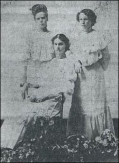 (1905 graduates)