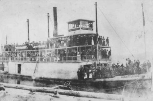 (Skagit Queen sternwheeler)